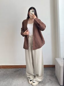 شلوار سیلک استخونی رویال - Image 2